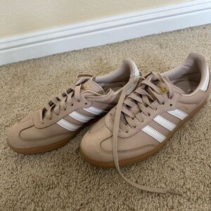 Adidas Samba OG Shoes, 7.5 women’s, Taupe, EUC